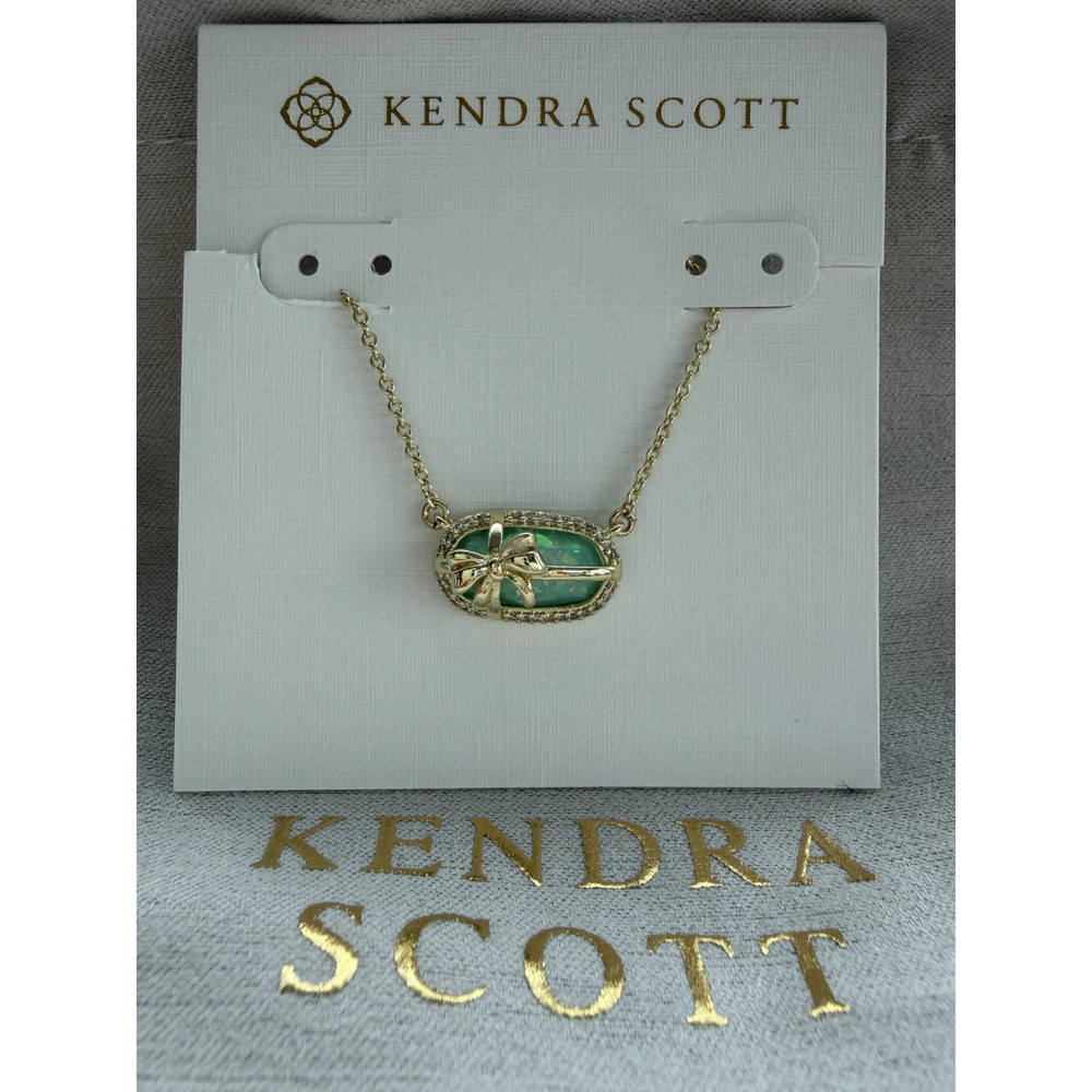 Kendra Scott Green Pendant Necklace